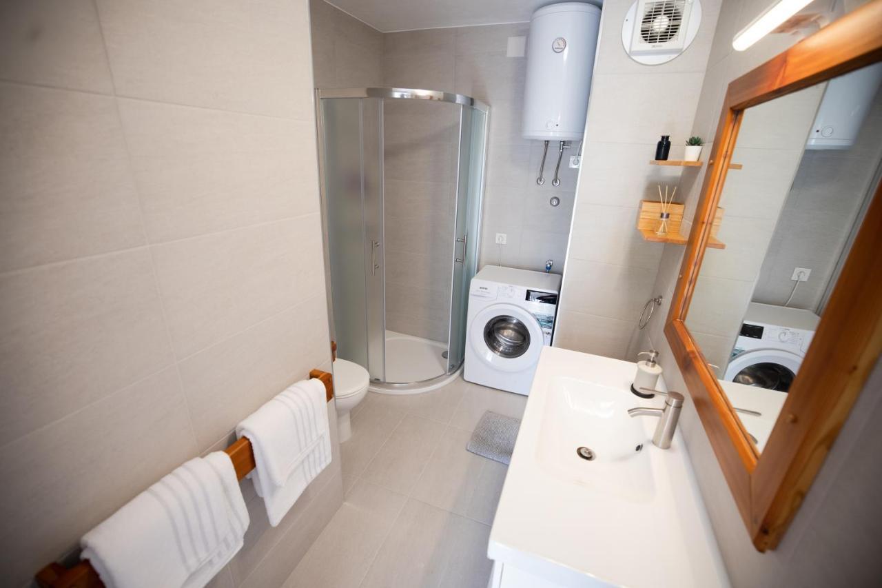 Girica Apartments ซาดาร์ ภายนอก รูปภาพ